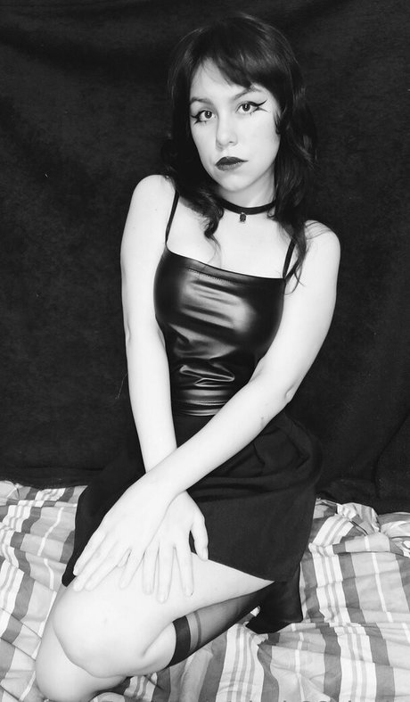 alrak66elocin naked actress image