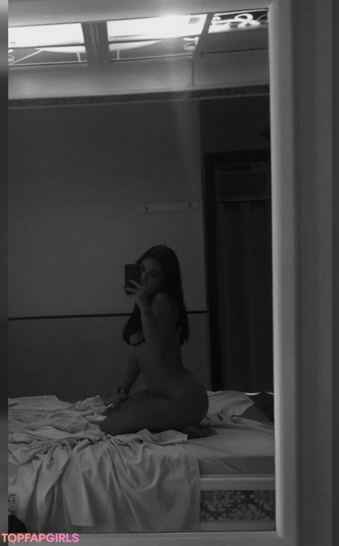 Emily Muniz sex model image
