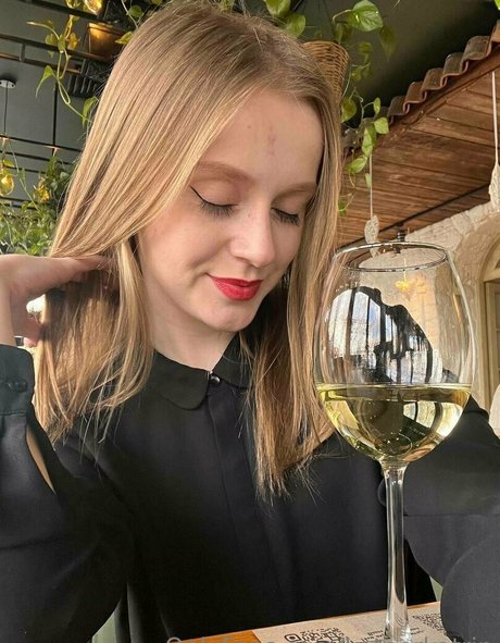 kateorkatrin model exclusive picture