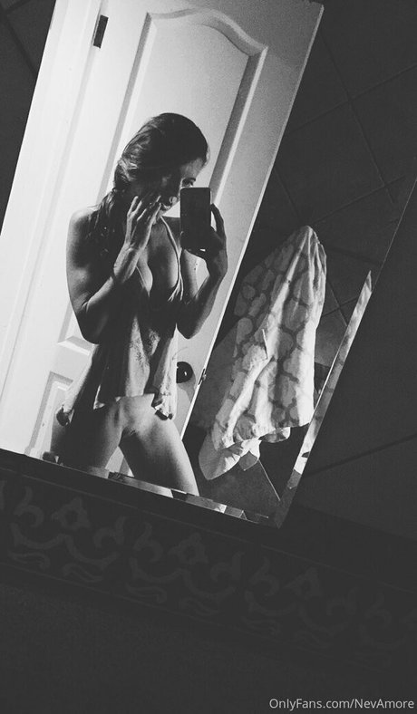 nevamore model adult photo