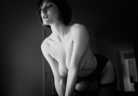 erinelizabeth model nude picture