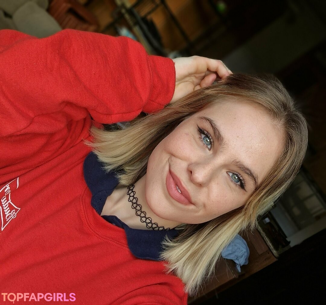 emmachloee free model pics