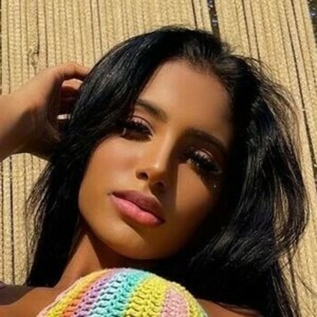 Dubai Escort top star photo