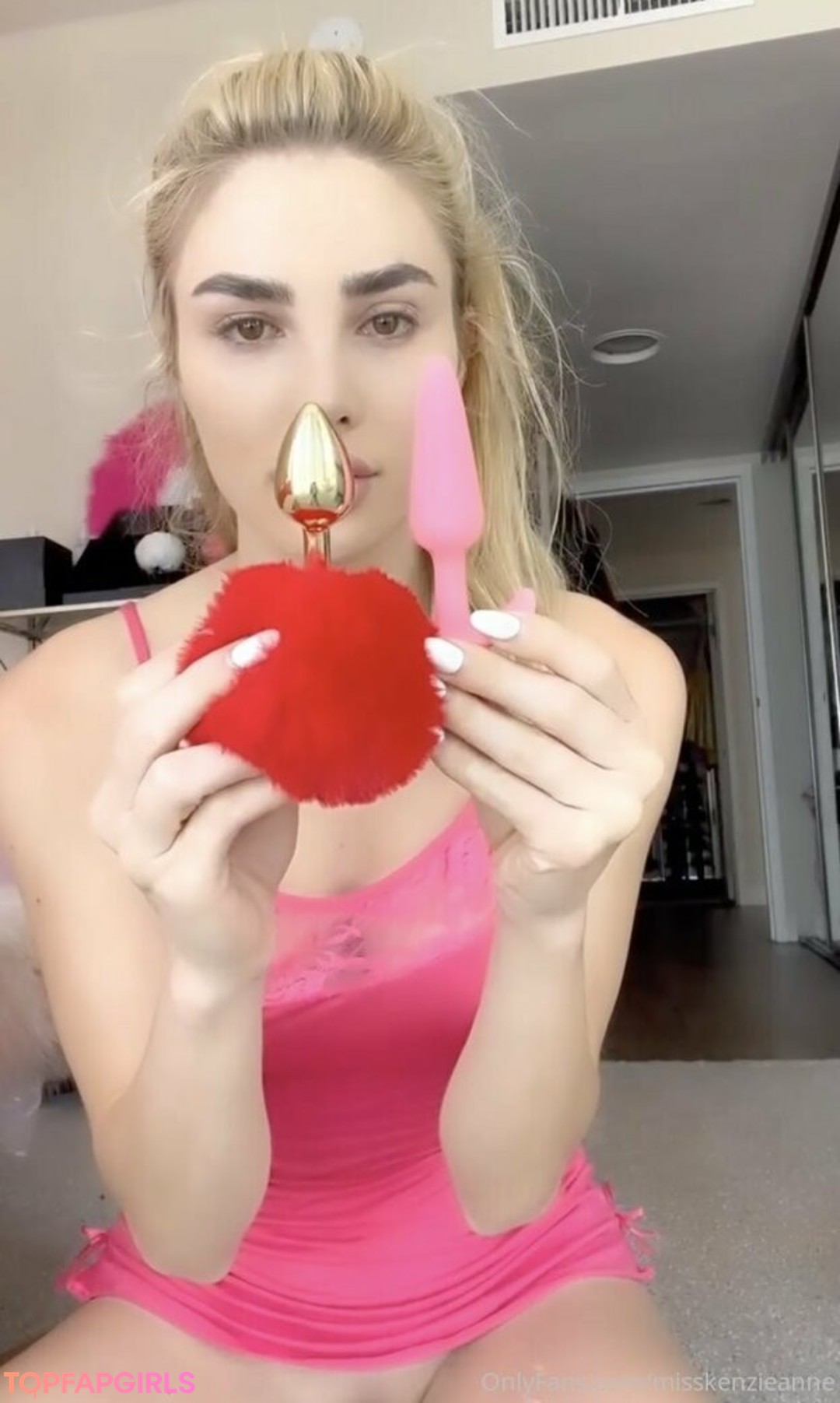 misskenzieanne pornstar naked picture