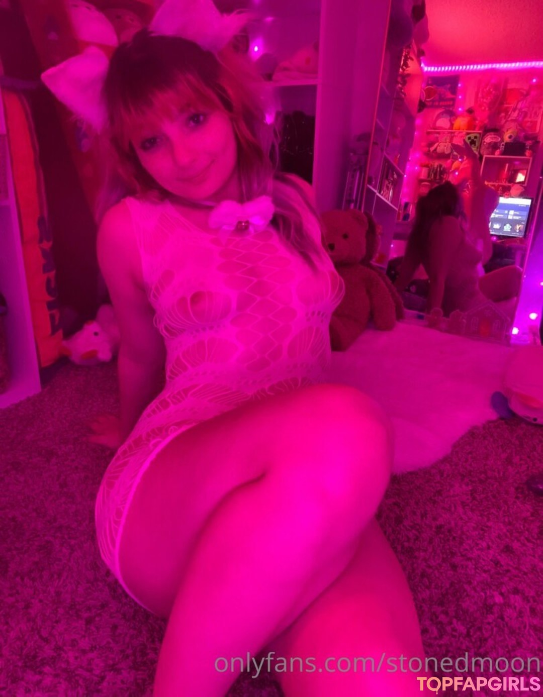 stonedmoon pornstar high quality pics