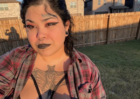 blonde ass onlyfans erotic pic