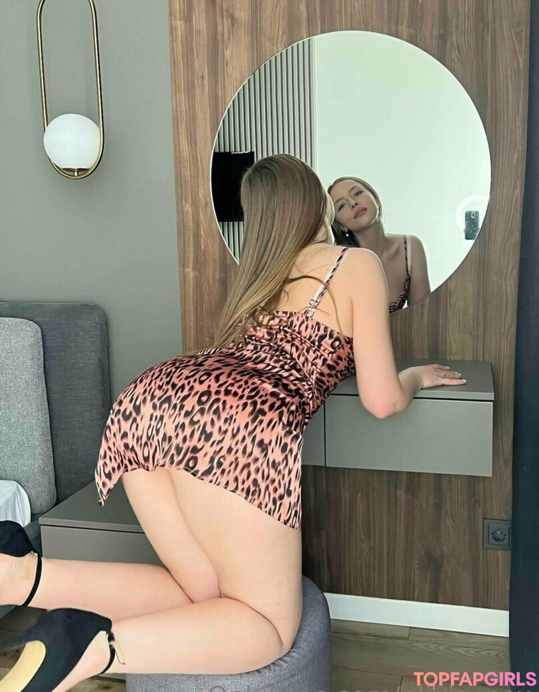 olivia nox hot actress pics