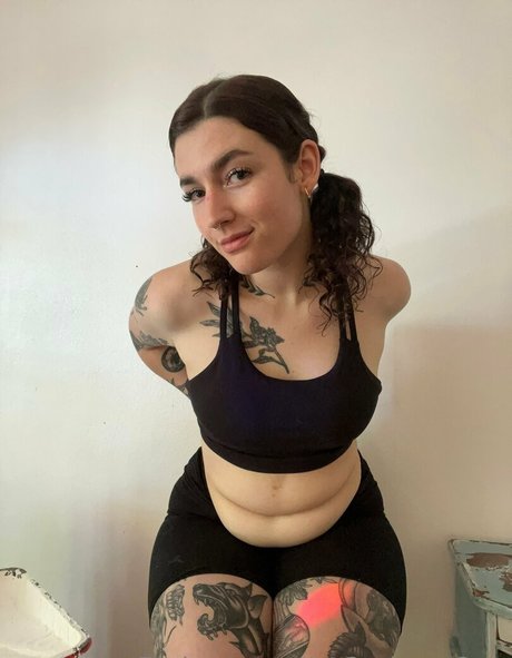 gloryhole wife onlyfans sexy pictures