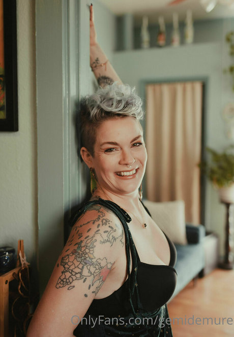 gemidemure model sex archive