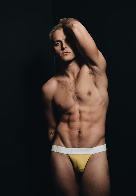 taytehanson model pornographic galleries