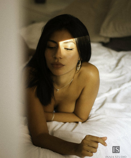 inaiagirls model pretty photos