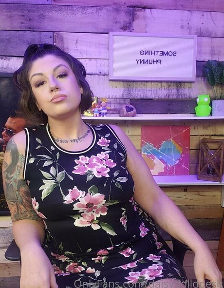 daisydolldoesit hd model image