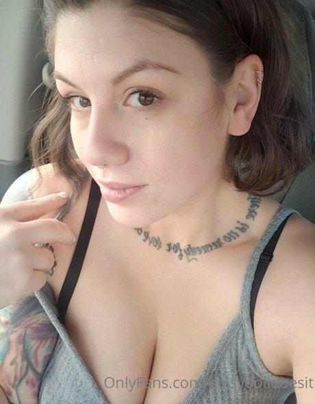 daisydolldoesit profile image