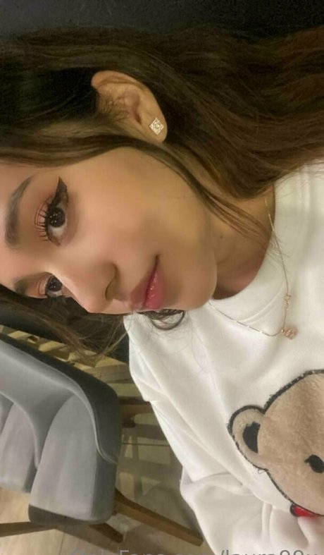 laura99x pornstar xxx pics