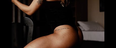 Julia Chitarra free star photos