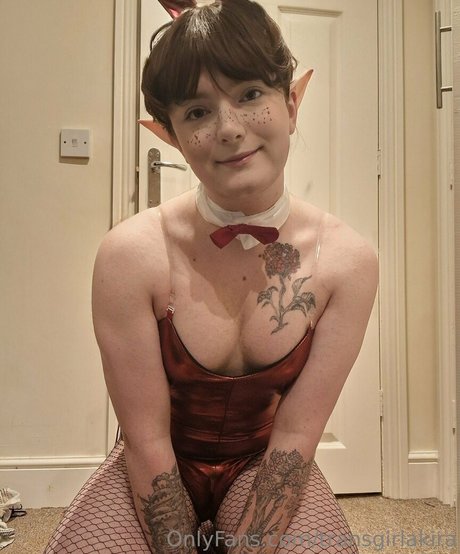 transgirlakira star exclusive images