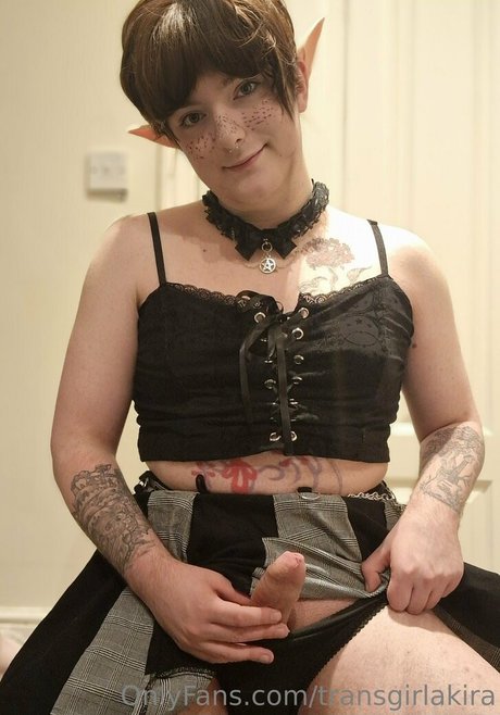 transgirlakira high quality model image