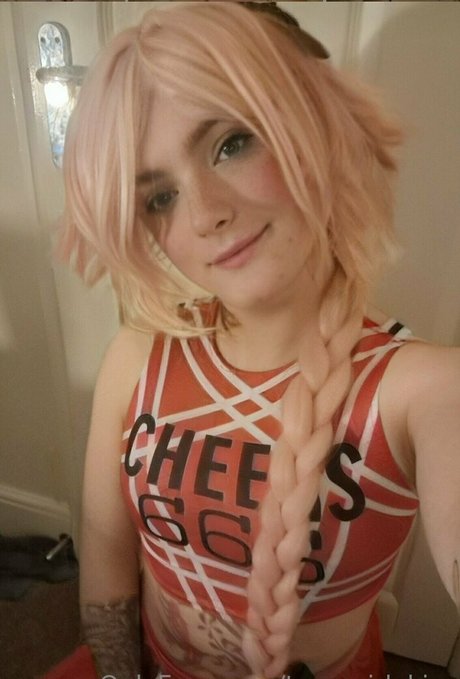 transgirlakira naked actress pics