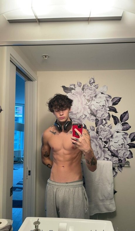 dakarluca pornographic star pictures