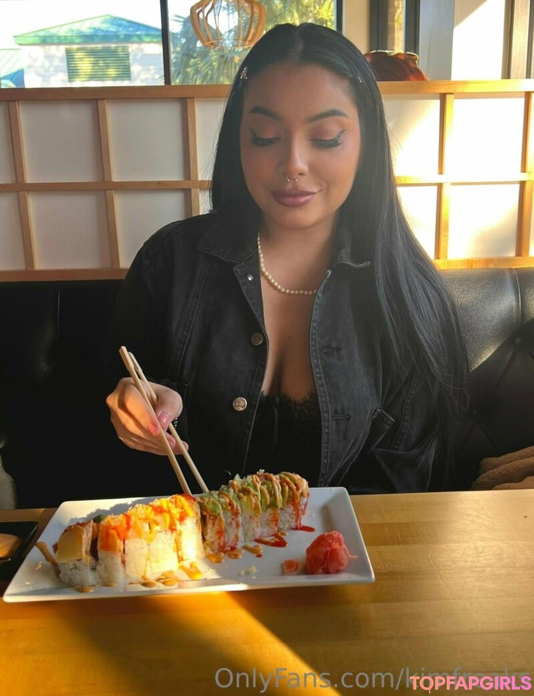 kimfreaks star nudes pics