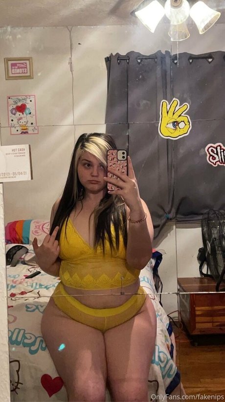 fakenips sex model picture