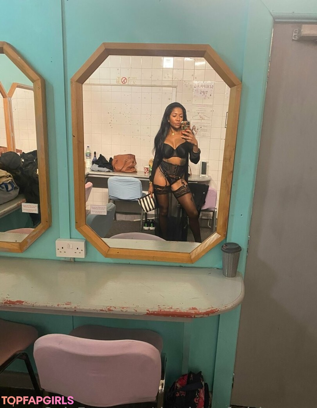 kikiluxxxe nice pornstar gallery