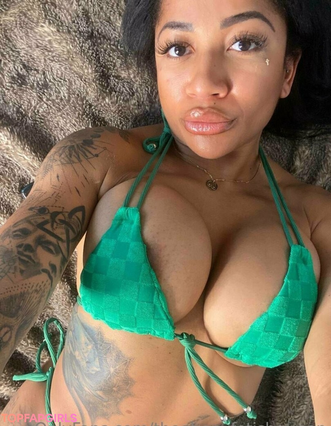 kikiluxxxe pornstar nice photos