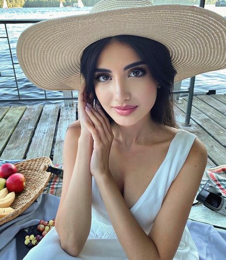 teen shemale onlyfans hot nude photos