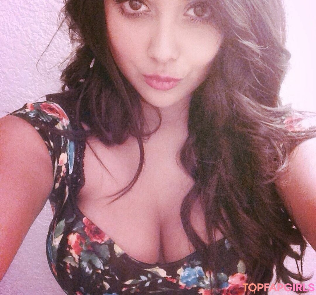Jezzylush pornstar exclusive image