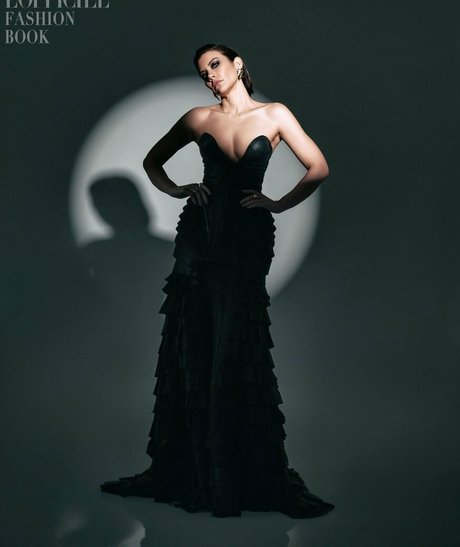 Lauren Cohan sex star gallery