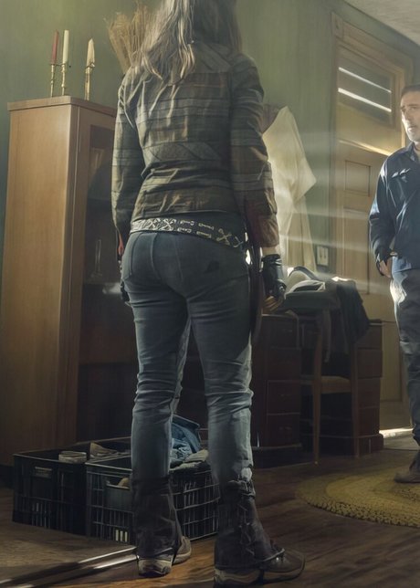 Lauren Cohan pornstar perfect photos