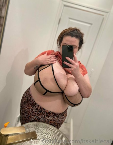 Itskaitiecali sexy model img