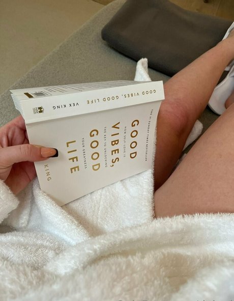 male porn star onlyfans sexy photo