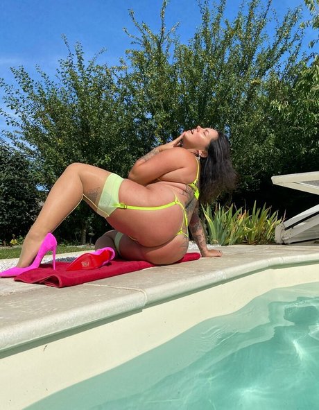 Petitexsirene pornstar free pic