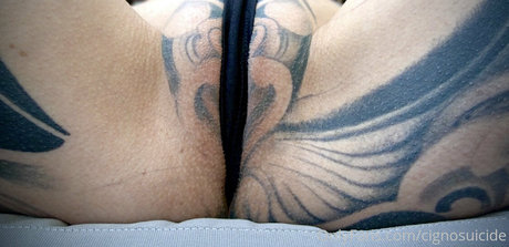 cignosuicide best model photo