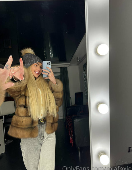 miafoxie pretty model archive