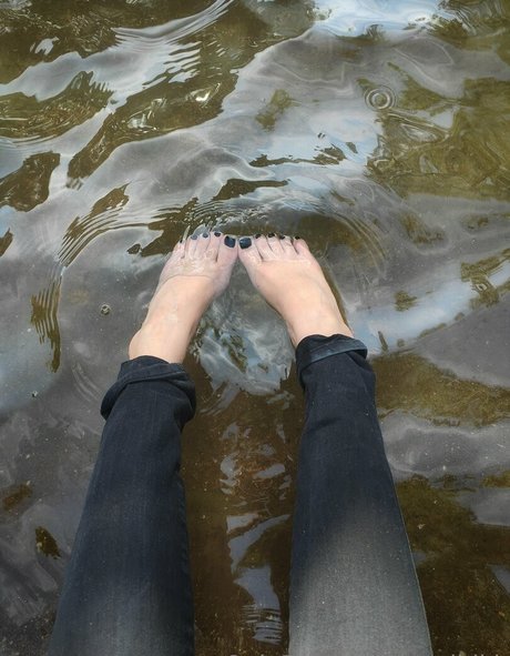 milf glasses onlyfans art nude gallery