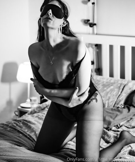 rosiefinchgirl pornstar nudes img