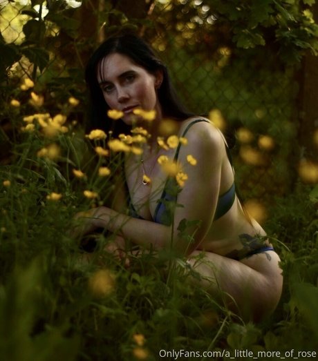 rosiefinchgirl pretty pornstar pictures