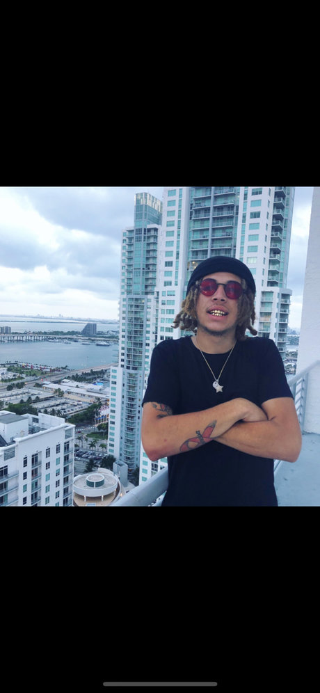 BENJI FLEX model nice pictures