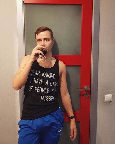 Power Vers beautiful model image