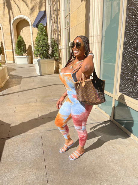 Bentley pretty pornstar img