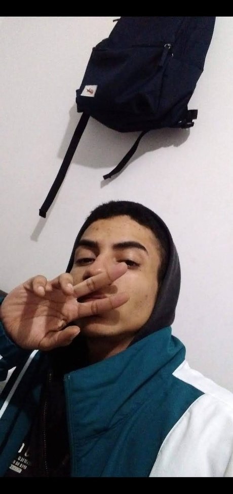 Cat Cash model sexy pic