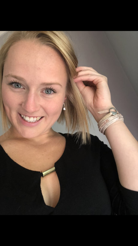 Michelle Lynn erotic actress photo