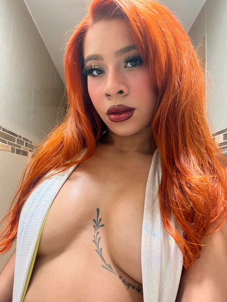 Trendy star adult img