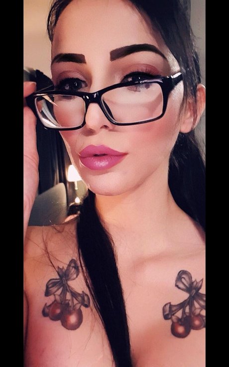 petite bbc onlyfans art nude pic