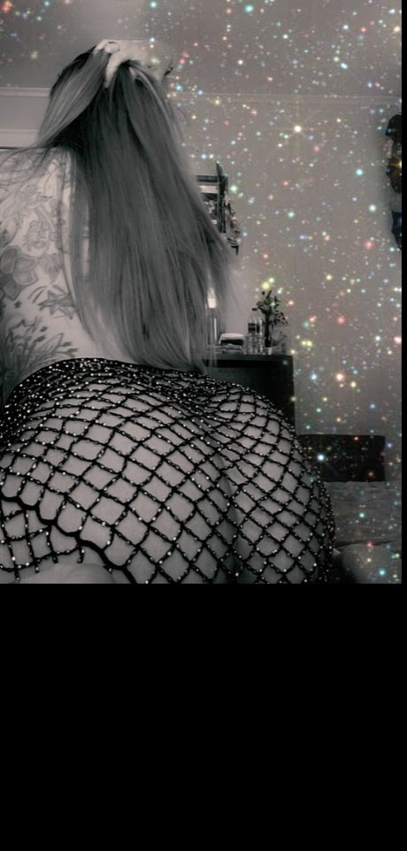 petite skinny onlyfans sexy images