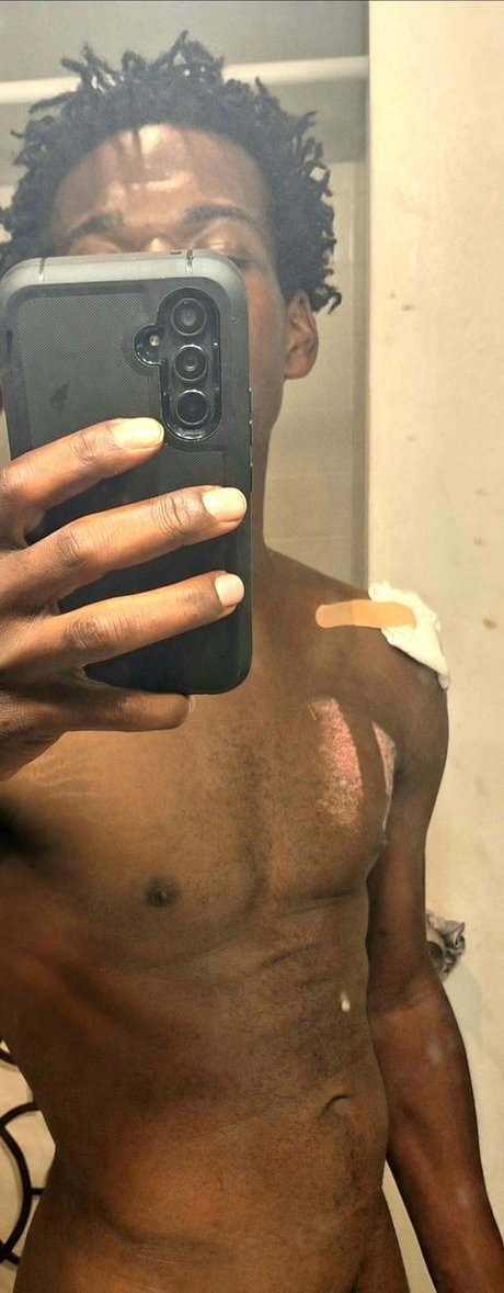 Roderick Loyd nice pornstar image