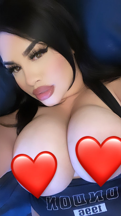 Mamiiii hd pornstar photo