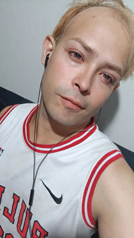 Neptune top actress photo